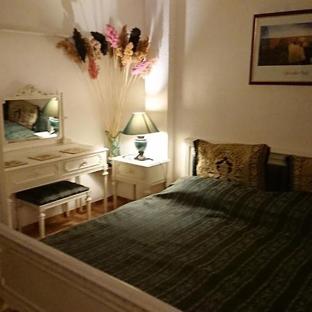 One Bedroom Apartment French Embassy Bukares Bagian luar foto