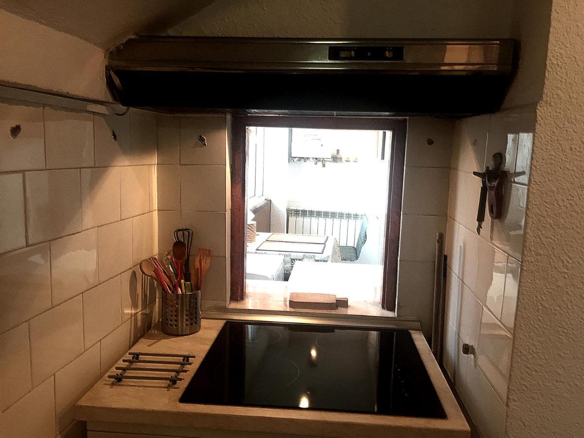 One Bedroom Apartment French Embassy Bukares Bagian luar foto